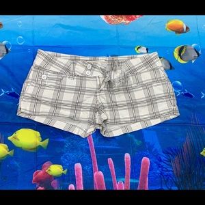Full Tilt Shorts Size 3